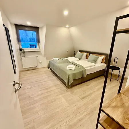 Sali Homes- Penthouse Apartamento
