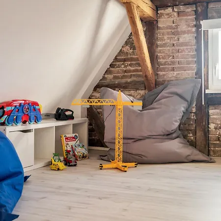 Sali Homes- Penthouse Apartamento Obersulm